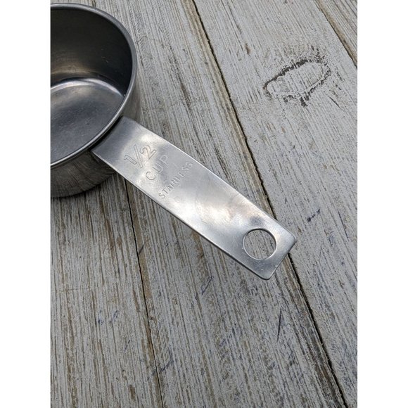 Measuring Cup 1/2 Stainless Steel - Picture 2 of 4